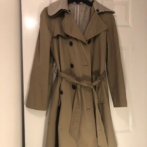 Sold- Gap Trench Coat with removable Wool lining